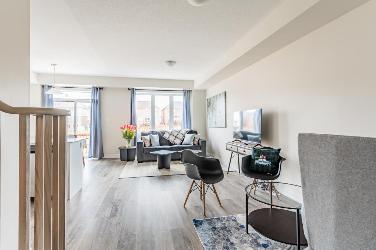 Villa Luxury Townhouse Close To Fairview Casino In Niagara-Fälle Exterior foto