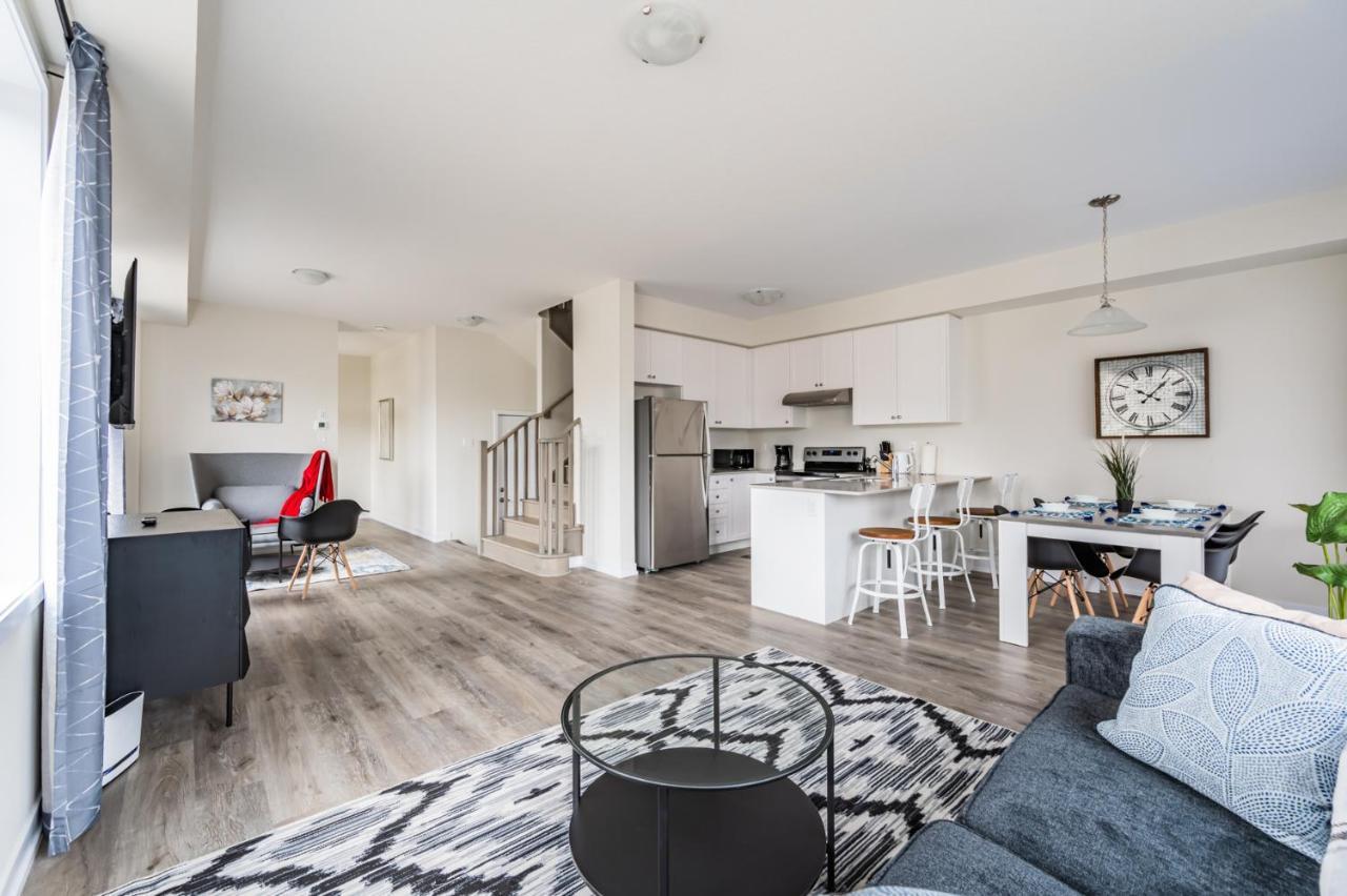 Villa Luxury Townhouse Close To Fairview Casino In Niagara-Fälle Exterior foto