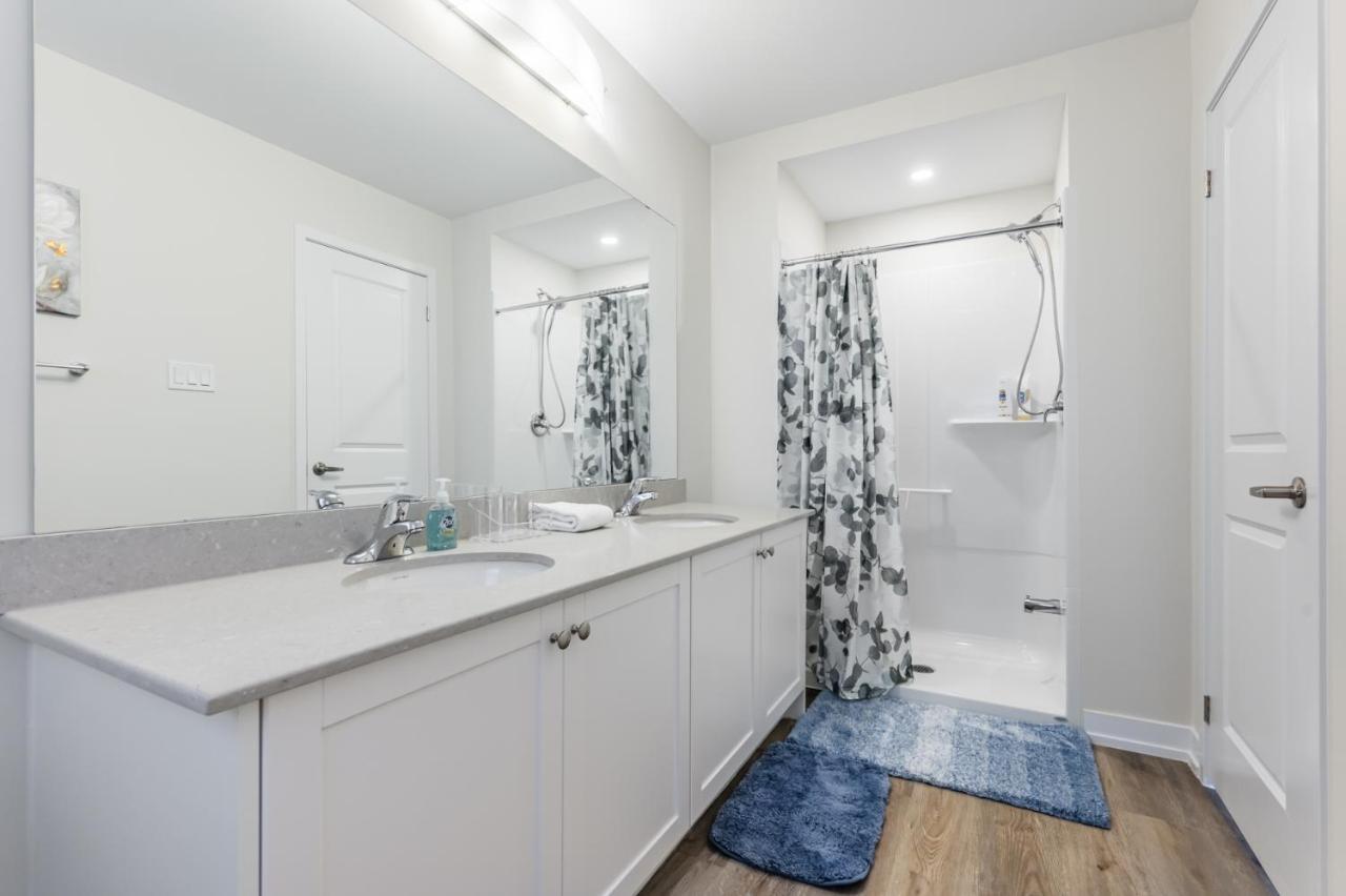Villa Luxury Townhouse Close To Fairview Casino In Niagara-Fälle Exterior foto